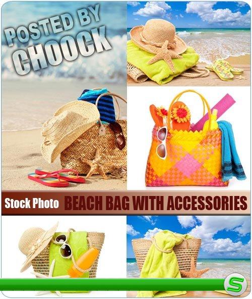 Пляжная сумка с аксессуарами - растровый клипарт