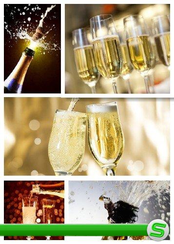 Шампанское и фейерверк - фотосток | Stock Photo - Champagne